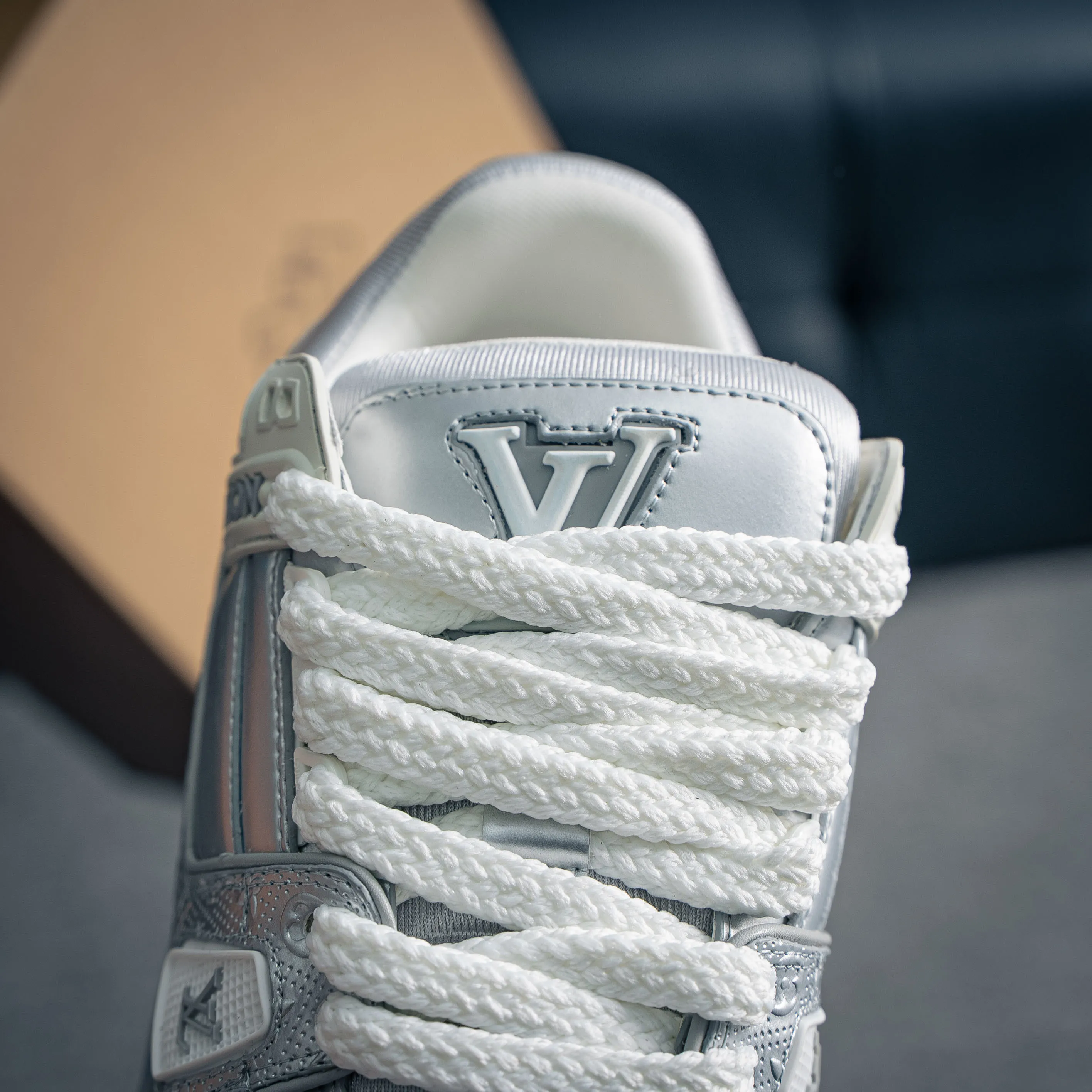 YS LV Trainer Maxi Series Premium ， ， 。 。